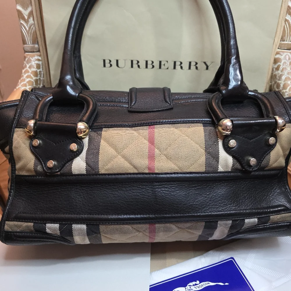 AUTHENTIC BURBERRY MANOR  QUILTED HOUSE CHECK  BAG SATCHEL PURSE Retail $3,950 - Picture 9 of 17